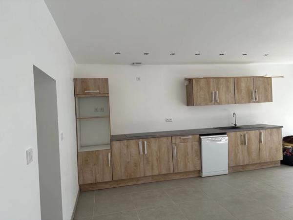 Vente                                                      Maison de village
                        
                     4 pièces                      115 m2                     à Joussé