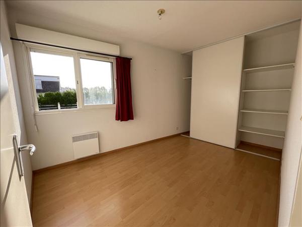 Appartement à louer 796 € CC St-Paul-lès-Dax 4 p 87 m² DPE C