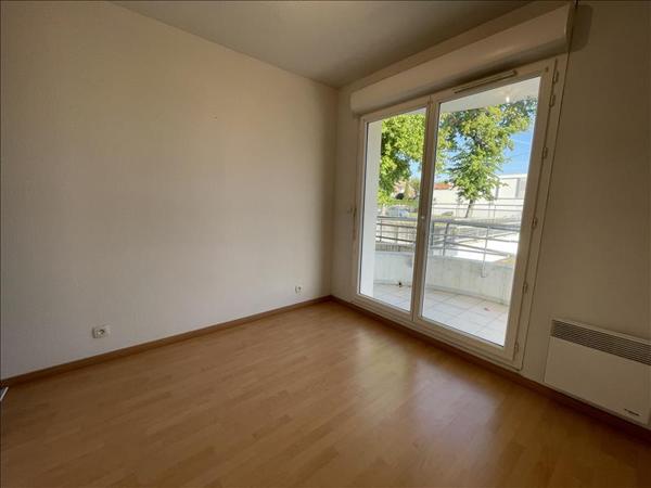 Appartement à louer 796 € CC St-Paul-lès-Dax 4 p 87 m² DPE C