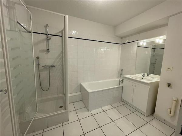 Appartement à louer 796 € CC St-Paul-lès-Dax 4 p 87 m² DPE C