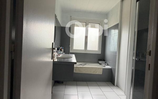 Maison à vendre    4 pièces • 127,85 m2 Oradour-sur-Vayres