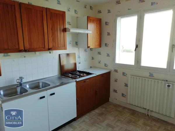 Appartement à louer 4 pièces 80.05m²