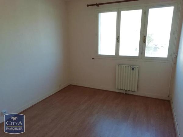 Appartement à louer 4 pièces 80.05m²