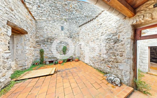 Maison à vendre    7 pièces •  Ruoms