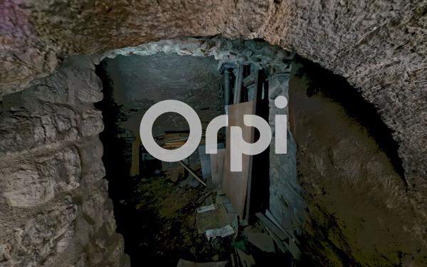 Maison à vendre    7 pièces •  Ruoms