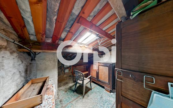 Maison à vendre    7 pièces •  Ruoms