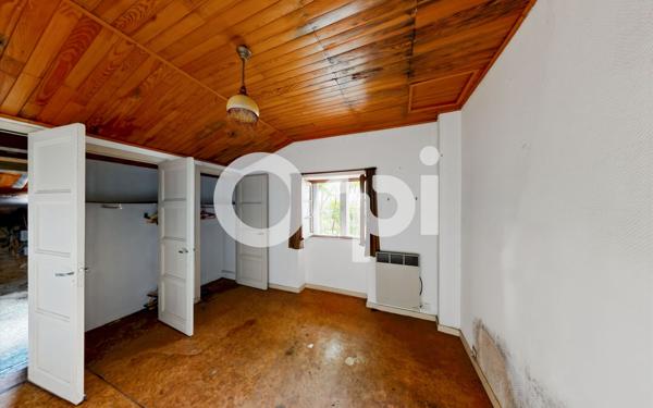 Maison à vendre    7 pièces •  Ruoms