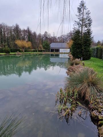 Vente                                                      Terrain
                        
                                         9231 m2                     à Houry