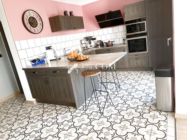 Maison 6 pièce(s) 4 chambre(s) 140 m²