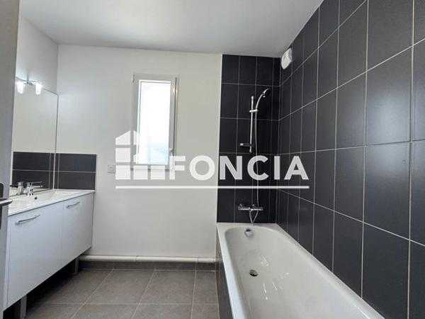 Location Maison 4 pièces 103.1 m² - 52 RUE DU 19 MARS 1962 Rennes 35000