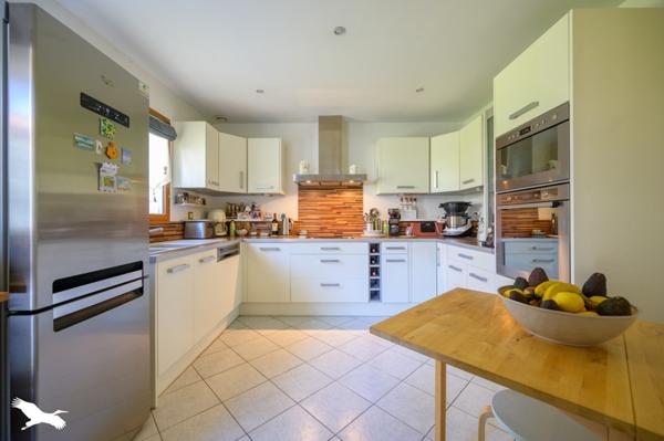 Maison à vendre |                                       Lagord |                                        7 pièces  |  195 m²