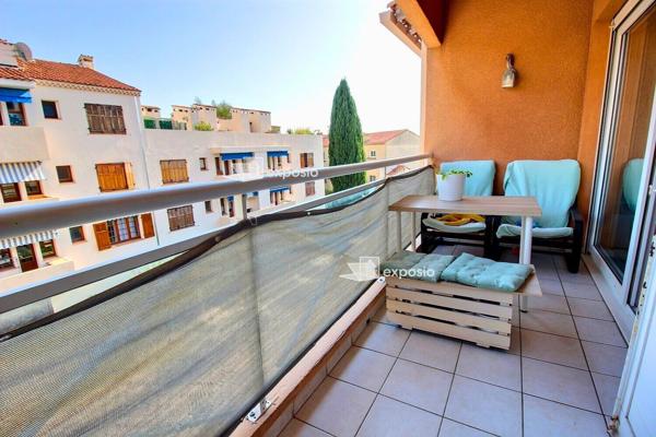 CARQUEIRANNE T3 DERNIER ETAGE - QUARTIER PORT