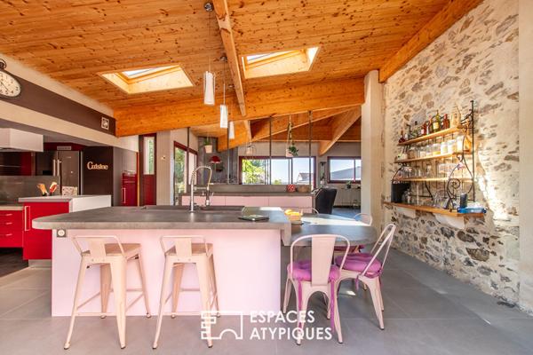 Ancien chai rénové aux volumes généreux