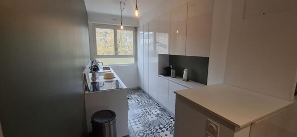 Appartement T3 à louer - 62 m² (réf : 534636)