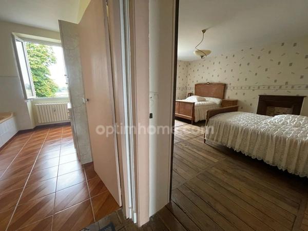 Maison, étang, dépendances, jardin  sur 8853 m2 de parcelle