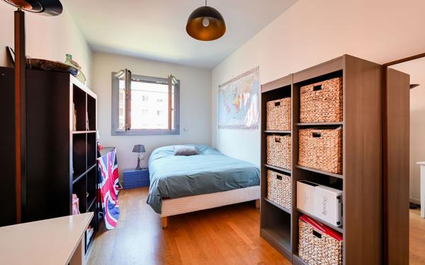 Appartement T3 de 95 m² avec terrasse et possibilité garage – Lyon 6 Cité Internationale
