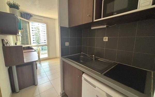 Appartement à vendre    1 pièce •  Toulon