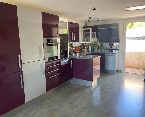 Vente                                                      Maison
                        
                     4 pièces                      85 m2                     à Bormes-les-Mimosas