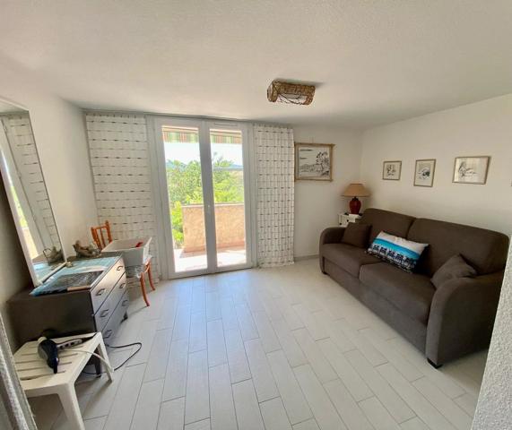Vente                                                      Maison
                        
                     4 pièces                      85 m2                     à Bormes-les-Mimosas