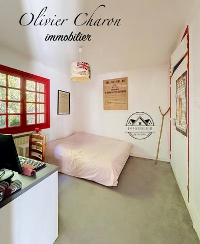 Chaumière 8P de 305m2 utiles sur 1579m2 de terrain avec garage
