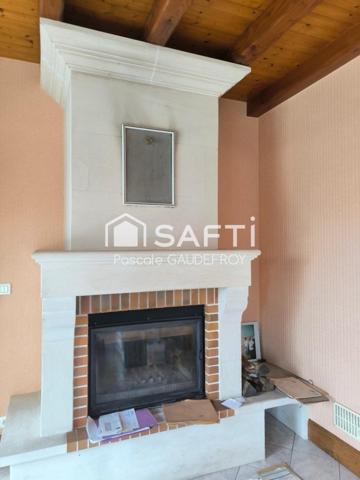 Maison familiale avec beaux volumes et hangar de plus de 160 m² – Chérac, entre Cognac et Chaniers