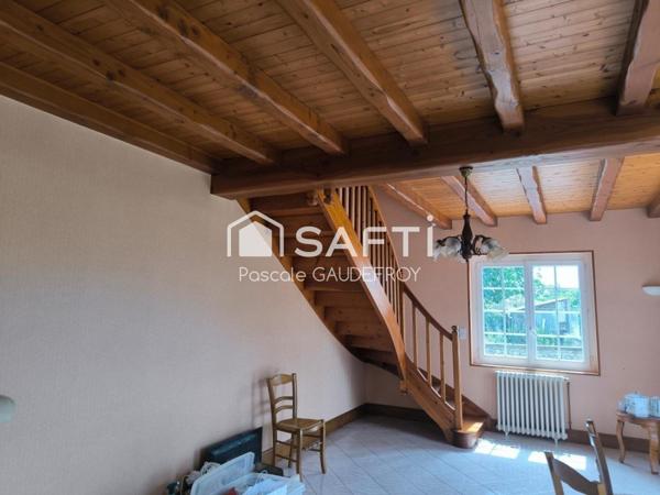 Maison familiale avec beaux volumes et hangar de plus de 160 m² – Chérac, entre Cognac et Chaniers