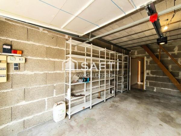 Maison familiale avec beaux volumes et hangar de plus de 160 m² – Chérac, entre Cognac et Chaniers