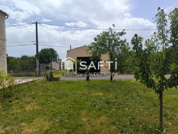 Maison familiale avec beaux volumes et hangar de plus de 160 m² – Chérac, entre Cognac et Chaniers