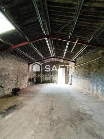 Maison familiale avec beaux volumes et hangar de plus de 160 m² – Chérac, entre Cognac et Chaniers