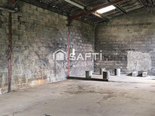 Maison familiale avec beaux volumes et hangar de plus de 160 m² – Chérac, entre Cognac et Chaniers