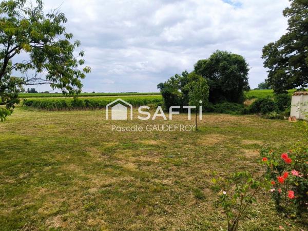 Maison familiale avec beaux volumes et hangar de plus de 160 m² – Chérac, entre Cognac et Chaniers