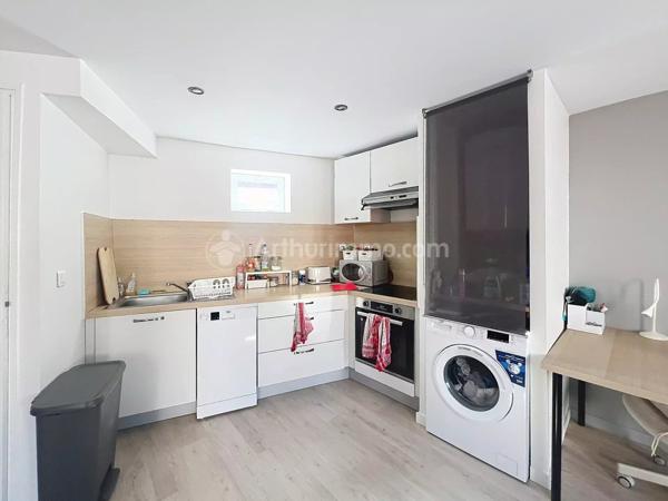 Location                                                      Appartement
                        
                     2 pièces                      40 m2                     à Clermont-Ferrand