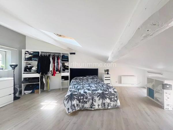 Location                                                      Appartement
                        
                     2 pièces                      40 m2                     à Clermont-Ferrand