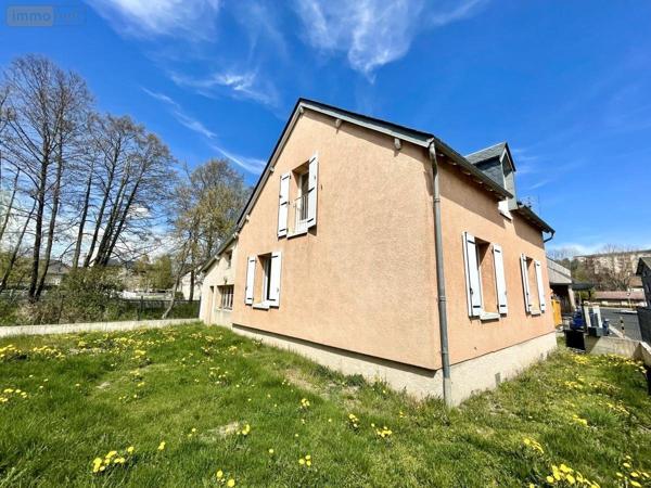 Maison à vendre à Saint-Chély-d'Apcher en Lozère (48200), ref : 48032-223