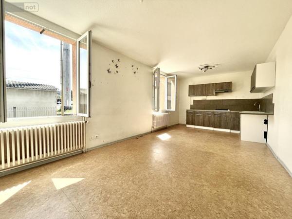 Maison à vendre à Saint-Chély-d'Apcher en Lozère (48200), ref : 48032-223