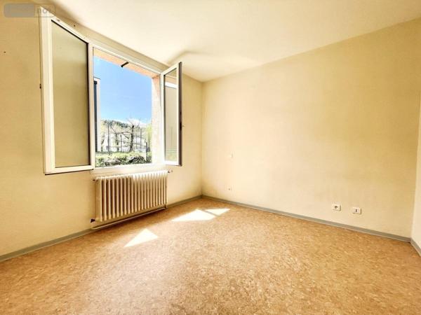 Maison à vendre à Saint-Chély-d'Apcher en Lozère (48200), ref : 48032-223