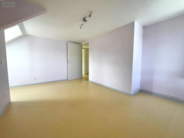 Maison à vendre à Saint-Chély-d'Apcher en Lozère (48200), ref : 48032-223