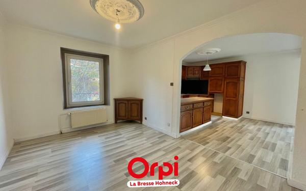 Immeuble à vendre    12 pièces • 228 m2 La Bresse