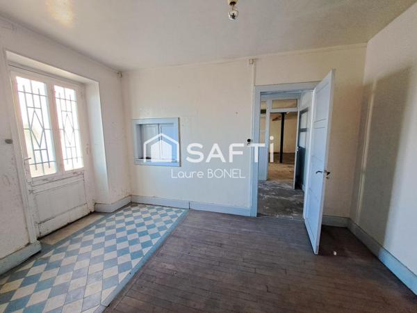 Maison de ville lumineuse à rénover et garage XXL