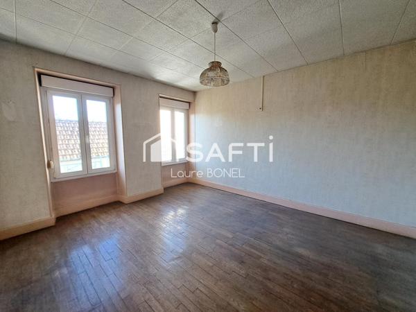 Maison de ville lumineuse à rénover et garage XXL