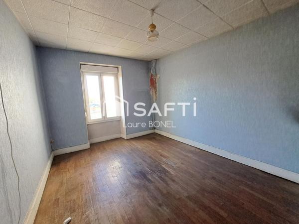 Maison de ville lumineuse à rénover et garage XXL