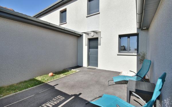 Maison à vendre    4 pièces •  Meximieux