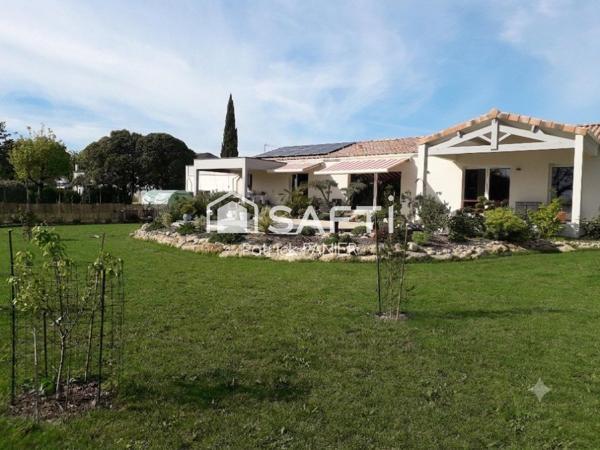 Maison moderne 131 m² avec piscine et terrasse.