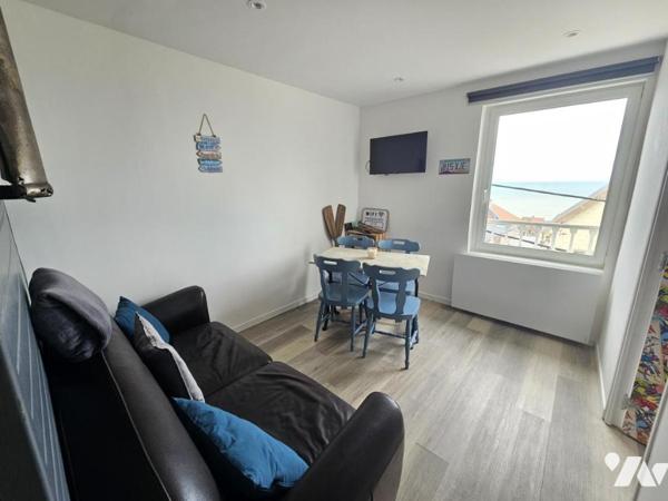 APPARTEMENT au dernier etage de la copro FACE MER
