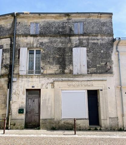 Immeuble à vendre |  Pons |  124 m²