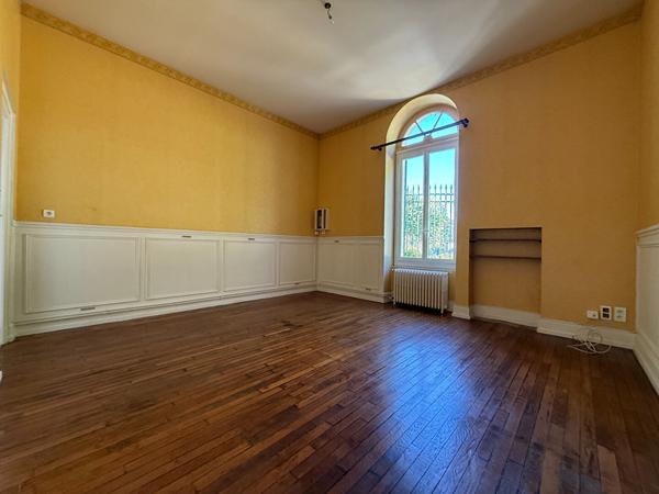 Appartement 5 pièces 168.8 m2