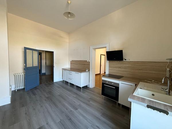 Appartement 5 pièces 168.8 m2