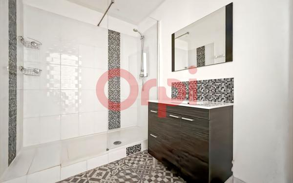 Appartement à vendre    2 pièces • 60 m2 Lyon 8