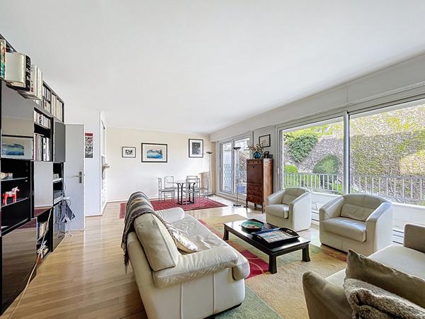 Appartement 5 pièces de 122.90 m² - Proche centre-ville