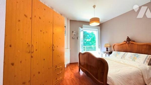 Appartement T3, cave et garage.